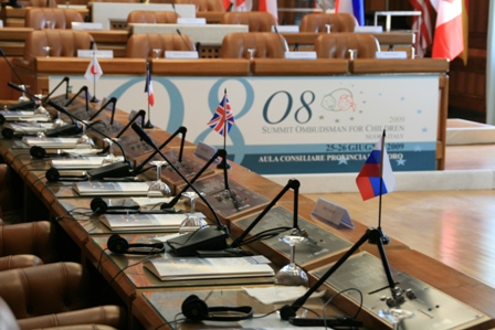 Conference system e Traduzione Simultanea con 6 lingue all'O8- Summit Ombudsman For Children. Giugno 2009